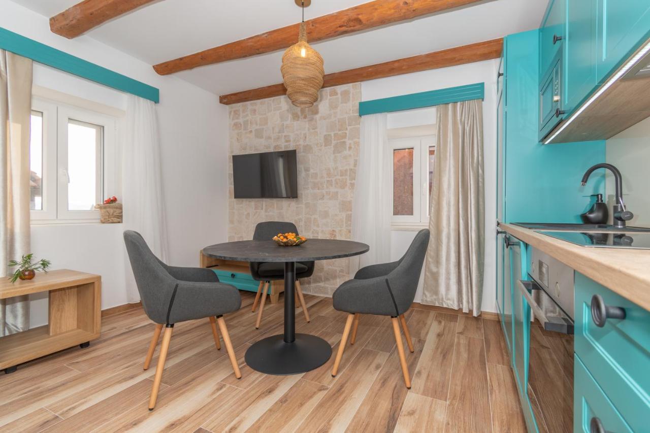 Ivka Makarska - Modern And Luxurious Oldtown Apartament Екстериор снимка