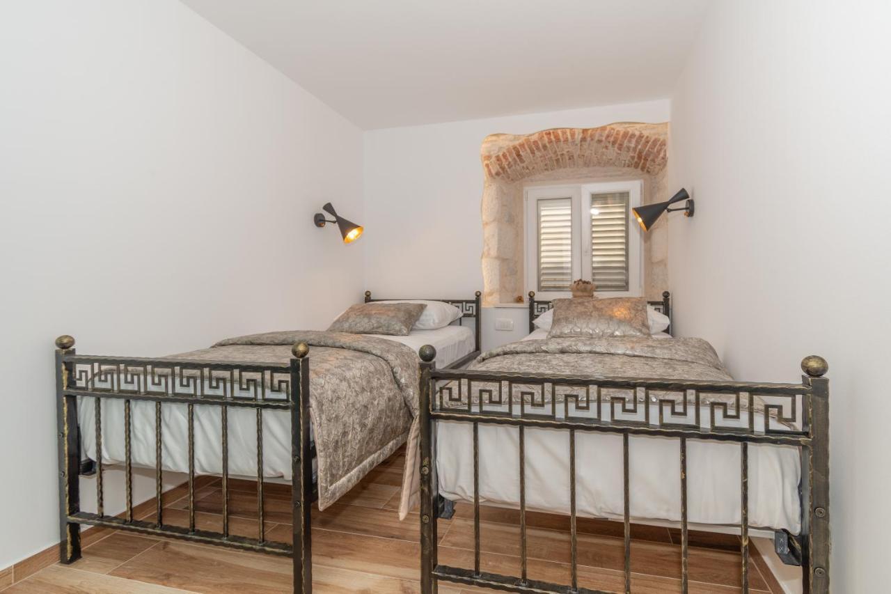 Ivka Makarska - Modern And Luxurious Oldtown Apartament Екстериор снимка